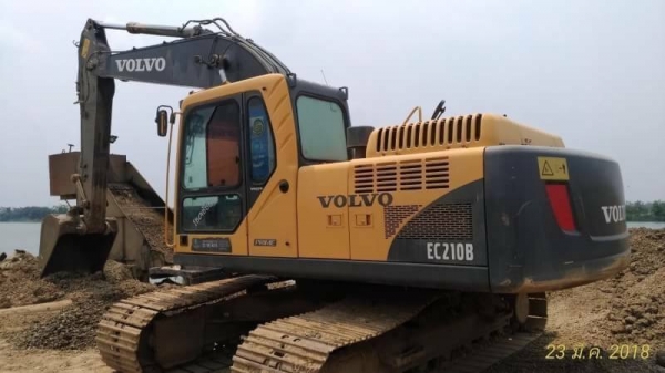 ขาย 1,150,000  รถแบคโฮ VOLVO EC 210 B PRIME 13440 ชม.ไฟฟ้าครบ เครื่องดี ปั๊มแรง เอวแน่น เอกสารเล่มทะเบียน รถสวยพร้อมใช้งาน รถอยู่ ราชบุรี 090-772-3710 090-772-3708