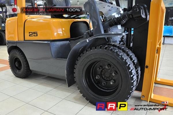 ขายรถโฟล์คลิฟท์มือสอง TCM รุ่น FHD25Z5-34E13858 นำเข้าจากประเทศญี่ปุ่น 100\% ไม่เคยใช้งานในไทย