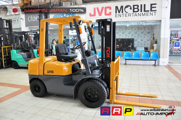 ขายรถโฟล์คลิฟท์มือสอง TCM รุ่น FHD25Z5-34E13858 นำเข้าจากประเทศญี่ปุ่น 100\% ไม่เคยใช้งานในไทย