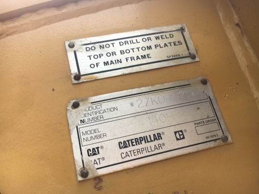 Caterpillar 140H #2ZK04571 รถเกรด อเมริกา พร้อมติดสแคริฟาย โทร. 080-6565422 (หนิง)