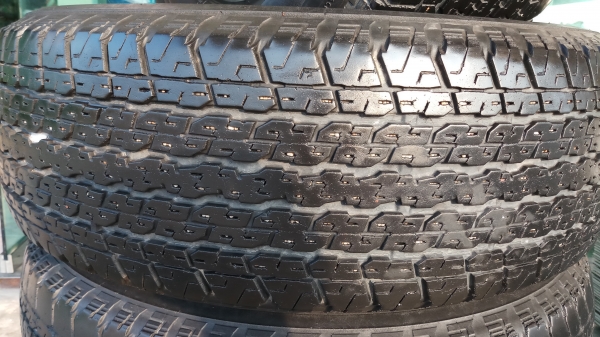 ขายยางรถยนต์ 255/65R17 ขายยางรถยนต์ 255/65R17