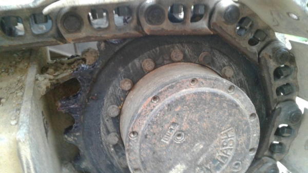 Pc138 เก่านอก เอกสารใบอินวอย 8000 ชม  มีไลน์กระแทก มีใบมีด เครื่องเดิม ปั้มเดิม แอร์เย็น พร้อมใช้งาน สนใจติดต่อได้ที่ 0802719535 คุณเบียร์