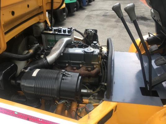 ขายรถโฟล์คลิฟท์ตักยางพาราตักยางก้อนตักทะลายปาล์ม