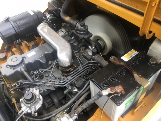 ขายรถโฟล์คลิฟท์ตักยางพาราตักยางก้อนตักทะลายปาล์ม