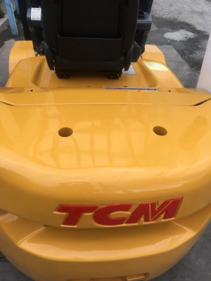 ขายรถโฟล์คลิฟท์ตักยางพาราตักยางก้อนตักทะลายปาล์ม