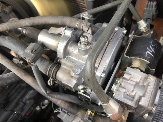 ขายรถโฟล์คลิฟท์ตักยางพาราตักยางก้อนตักทะลายปาล์ม