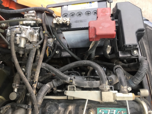 ขายรถโฟล์คลิฟท์ตักยางพาราตักยางก้อนตักทะลายปาล์ม