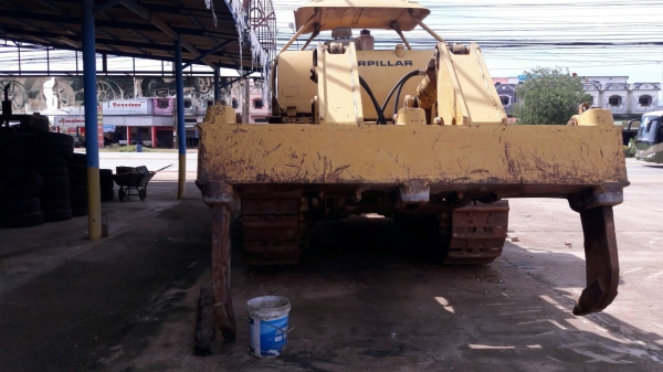 ขายรถแทรคเตอร์ CAT D8K เอกสารเล่ม ราคา 1300000