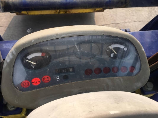 ขายรถตักยางพาราตักยางก้อนยางถ้วยตักหินตักทราย