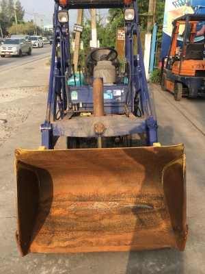 ขายรถตักยางพาราตักยางก้อนยางถ้วยตักหินตักทราย