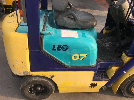 ขายรถตักยางพาราตักยางก้อนยางถ้วยตักหินตักทราย