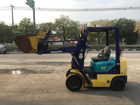 ขายรถตักยางพาราตักยางก้อนยางถ้วยตักหินตักทราย