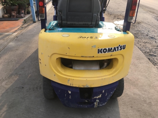 ขายรถตักยางพาราตักยางก้อนยางถ้วยตักหินตักทราย