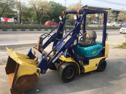 ขายรถตักยางพาราตักยางก้อนยางถ้วยตักหินตักทราย