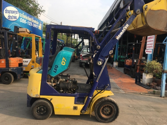 ขายรถตักยางพาราตักยางก้อนยางถ้วยตักหินตักทราย