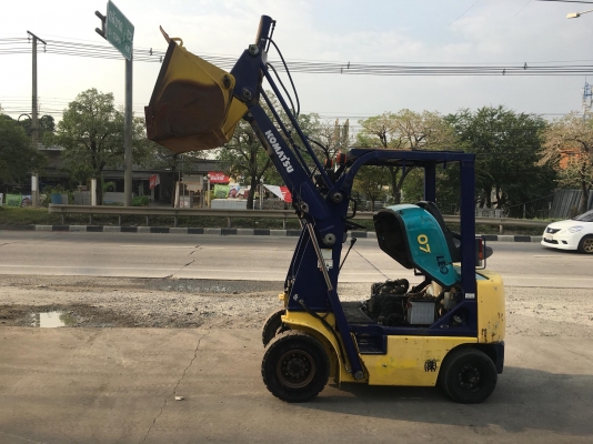 ขายรถตักยางพาราตักยางก้อนยางถ้วยตักหินตักทราย