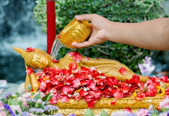 ........ ปุกาด ปุกาด ช่วงเทศกาลสงกรานต์ปี 2561 เต็นท์รถดำสุโขทัยเปิดให้บริการทุกวัน...ไม่มีวันหยุด พร้อมยินดีตอนรับและบริการลูกค้าทุกๆๆๆท่าน แวะเยี่ยมชมกันได้ค่ะ....เรายินดีให้บริการค่ะ   ????????????DUM  SUKHOTHAI ????????????