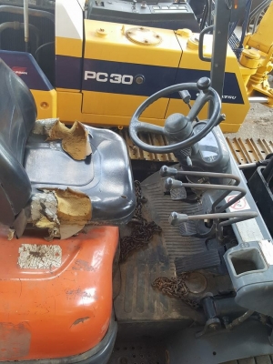 TOYOTA 2.5 ตัน สภาพดี พร้อมใช้งาน สนใจติดต่อ0813553478(คุณโย)