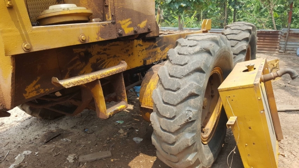 ขาย รถเกรด GALION 104 ไม่มีเครื่อง ปั้มดี เกียร์ดี ควบคุมด้วยระบบไฮดรอริคทั้งคัน ยางดี ซื้อเครื่องมาใส่ใช้งานได้เลย เอกสารใบซื้อขาย ขาย รถเกรด GALION 104 ไม่มีเครื่อง ปั้มดี เกียร์ดี ควบคุมด้วยระบบไฮดรอริคทั้งคัน ยางดี ซื้อเครื่องมาใส่ใช้งานได้เลย เอกสารใบซื้อขาย