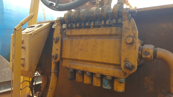 ขาย รถเกรด GALION 104 ไม่มีเครื่อง ปั้มดี เกียร์ดี ควบคุมด้วยระบบไฮดรอริคทั้งคัน ยางดี ซื้อเครื่องมาใส่ใช้งานได้เลย เอกสารใบซื้อขาย ขาย รถเกรด GALION 104 ไม่มีเครื่อง ปั้มดี เกียร์ดี ควบคุมด้วยระบบไฮดรอริคทั้งคัน ยางดี ซื้อเครื่องมาใส่ใช้งานได้เลย เอกสารใบซื้อขาย