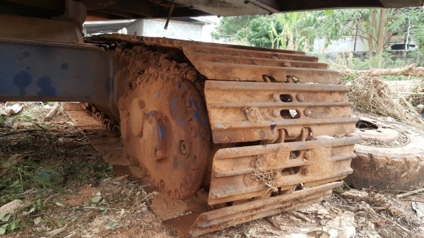 ขาย แบคโฮ KOMATSU PC200 พร้อมใช้งาน เครื่องดี ปั้มดี ช่วงล่าง 70\% อุปกรณ์ 3 ชิ้น มีบุ้งกี๋ มือขยุ้ม และมือคีบ เอกสารใบซื้อขาย