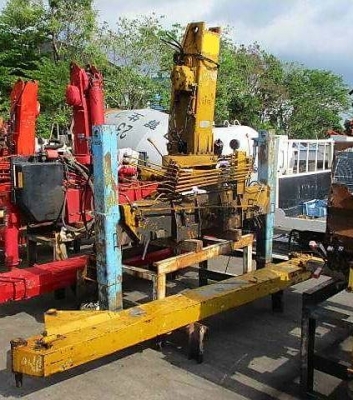 FORM JAPAN เครนติดหลังรถบรรทุก ยี่ห้อ นาเซอิ NANSEI-HFD