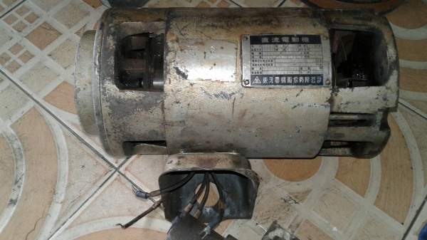 มอเตอร์ DC มีแผงควบคุม