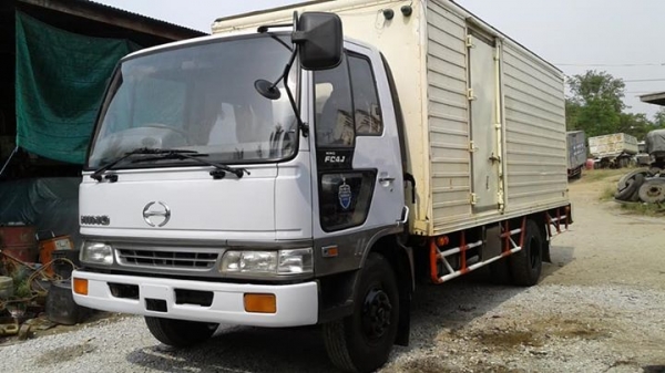 ขายรถหกล้อตู้แห้ง FC4J 140แรงม้า