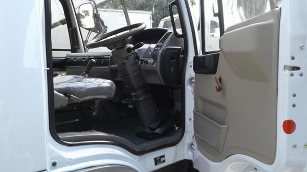 ขายรถหกล้อตู้แห้ง FC4J 140แรงม้า