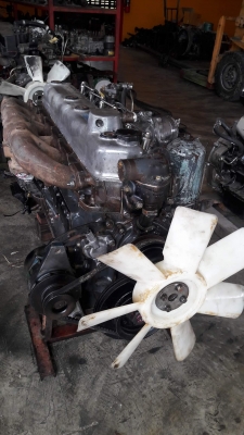 เครื่องยนต์6D16#191แรงม้าสวยๆสมบูรณ์พร้อมใช้ รายละเอียดที่081-1951535ขอบคุณครับ