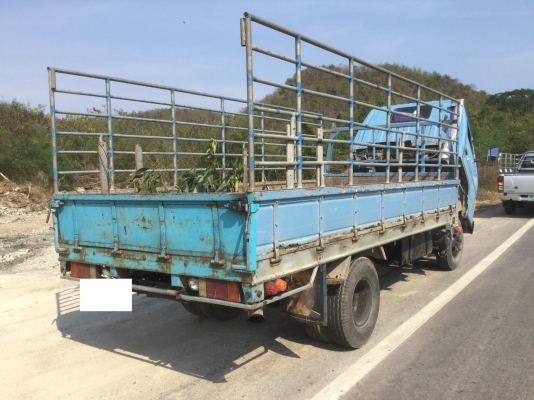 ขาย6ล้อ isuzu NKR110แรง ปี 37 รั้ว