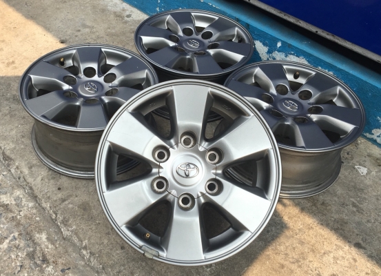 แม็ก Toyota Vigo Preraner ขอบ15 สีเทาดำ