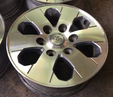 แม็กรถตู้ Toyota Ventury ขอบ15 สภาพสวย