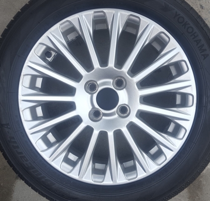 ขายล้อFord Fiesta 2014 ขอบ16 พร้อมยาง 4 ล้อ ขายล้อFord Fiesta 2014 ขอบ16 พร้อมยาง 4 ล้อ