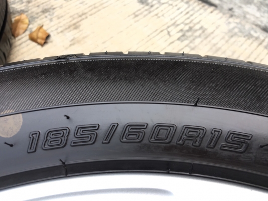 ล้อแม็กป้ายแดง Toyota Yaris Ativ 2017 ขอบ 15 พร้อมยางป้ายแดง Dunlop 185-65-15