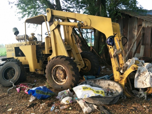 ขายรถคีบไม่ได้ใช้งานตามสภาพ รถติดวิ่งได้