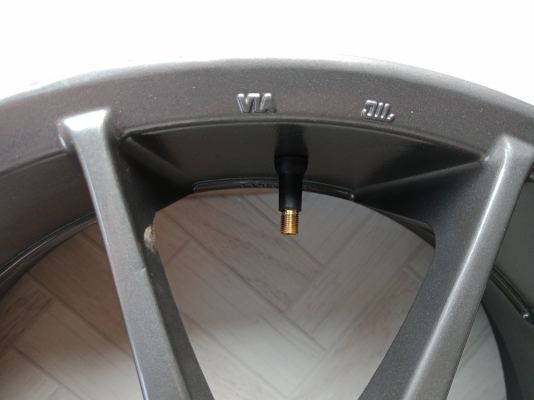 ขายล้อแม็ก 17" 4 รู 114 สภาพใหม่