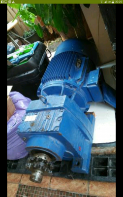 ลดราคา  ขายมอเตอร์เกียร์ ASIADRIVE GEARMOTOR ขนาด 50 แรง 380v สภาพใช้งานน้อย