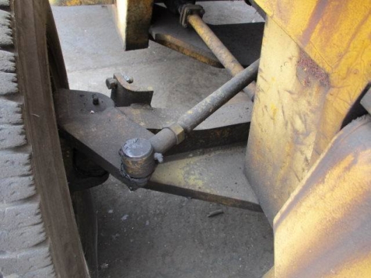 *มหกรรม ลดล้างสต๊อค SALE รถตักล้อยางTCM -SD23Y3 /ขับเคลื่อนเพลาเดียว/เลี้ยวล้อ / เกียร์ธรรมดา/เครื่องยนต์ HINO-DM100- 6สูบ /มีเอกสารแจ้งจำหน่าย ราคาเพียง 190,000 บาท