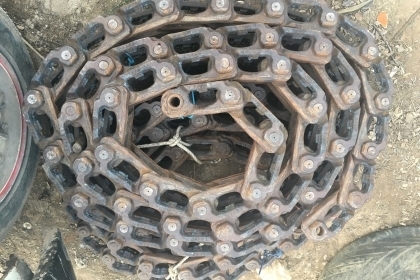 ต้องการขายโซ่ PC60 ใส่ได้รุ่น1-รุ่น6 โซ่รถแทร็กเตอร์ทุกรุ่น สภาพดี บูธกลม ริ้งหนา ราคาต่อรองคุยกันได้ คู่ละ13000โทร 0616613023