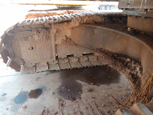 ขายรถแบคโฮ KOMATSI PC200-8 สภาพพร้อมไช้เอกสารทะเบียน