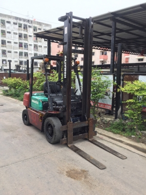 ขายรถยกโฟร์คลิฟท์ยี่ห้อ KOMAT'SU FD25-11  เสาสูง 4.50 เมตร