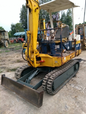 รถแบคโฮ KOMATSU PC15-6 รถเก่านอกนำเข้า ยังไม่เคยใช้งานในไทย ไฟฟ้าครบ ชม.การทำงาน 4000+ ชม. เครื่องดี ปั๊มดี พร้อมใช้งาน มีเอกสารใบอินวอยซ์