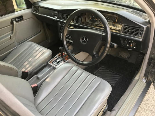 Benz 190e ปี93 เครื่องเจ เกียร์ออโต้ แก๊สหัวฉีด