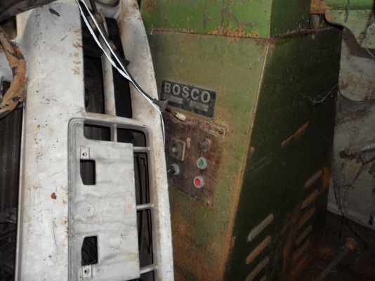 เครื่องผสมเม็ดพลาสติกBOSCO 50 กก. สภาพน้ำท่วม ควรเช็ค  ราคาตัวละ 8,000 บาท