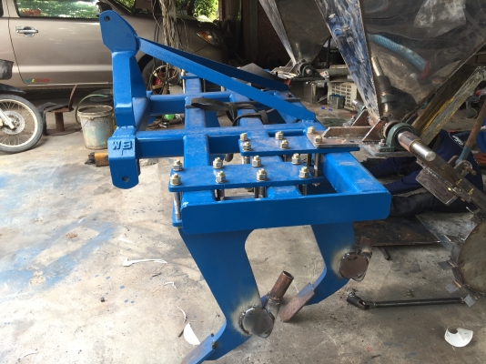 ขาย อุปกรณ์ต่อพ่วงรถไถใหญ่ ผาน 3 , ผานลิปเปอร์ , หางเสียบอ้อย มีหลายแบบให้เลือก สำหรับรถไถใหญ่