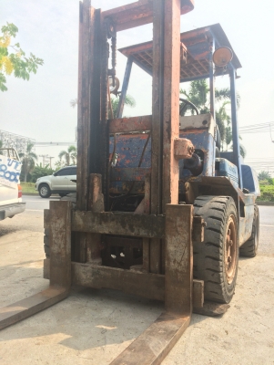 ฟอร์คลิฟต์TOYOTAรุ่น4FD35-4 3.5ตัน เสา3เมตร เครื่องดีเซล เกียร์ธรรมดา ยางตัน