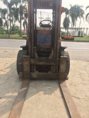 ฟอร์คลิฟต์TOYOTAรุ่น4FD35-4 3.5ตัน เสา3เมตร เครื่องดีเซล เกียร์ธรรมดา ยางตัน