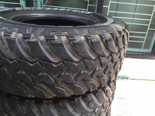 ยางMud Bridgestone MT 265/75/16 สภาพดี ไม่เคยปะ แก้มสวย ยางMud Bridgestone MT 265/75/16 สภาพดี ไม่เคยปะ แก้มสวย