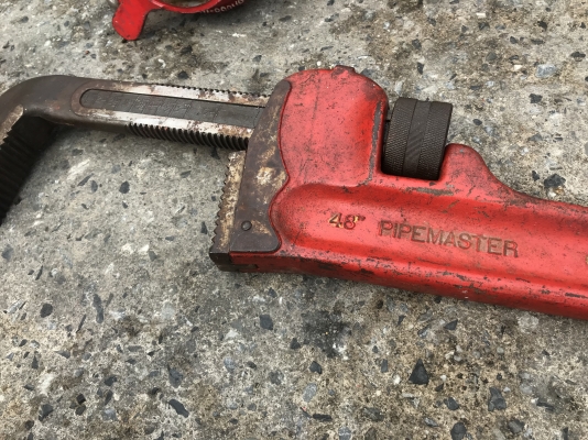 ขายชุดเครื่องมืองานประปาแบบมืออาชีพ สภาพสวยมากๆ อุปกรณ์ตามรูป 4ชิ้น พร้อมใช้งาน ราคา 6,000 บาท